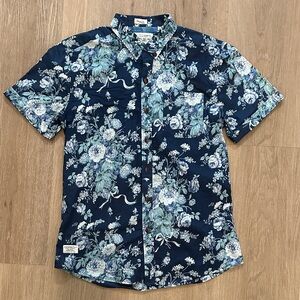 7 Diamonds Button Down short sleeve